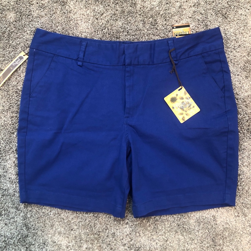 NEW Hybrid and Company Plus Size Bermuda Short